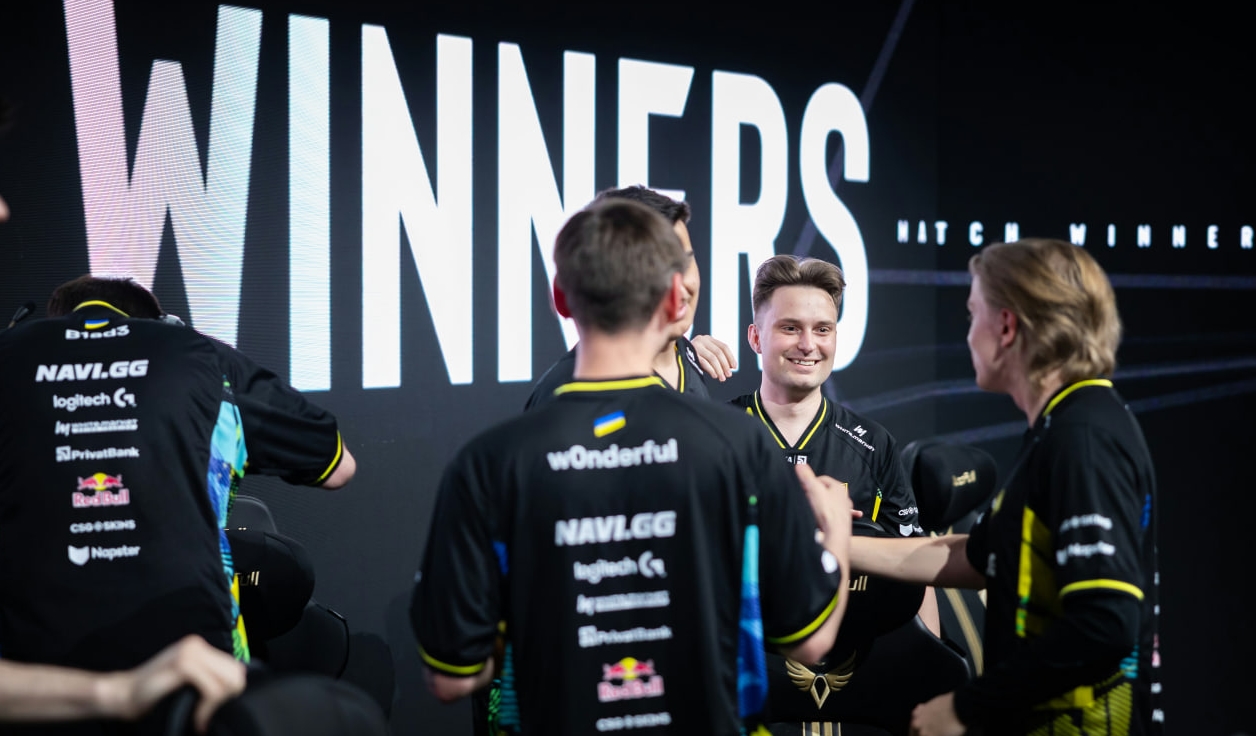 NAVI players celebrating victory at IEM Atlanta 2026 after reaching the CS2 tournament grand final
