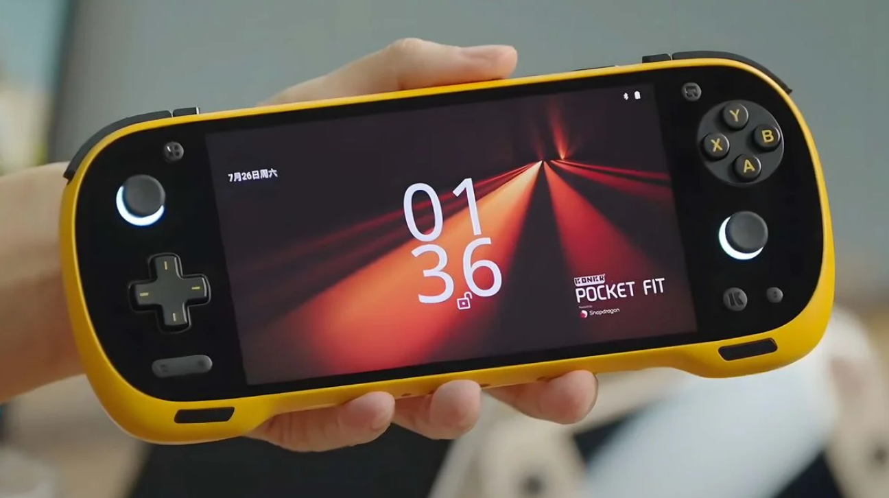 KONKR Pocket Advance: Ayaneo Reveals a Console That Looks Straight Out of 2001 - Image 1