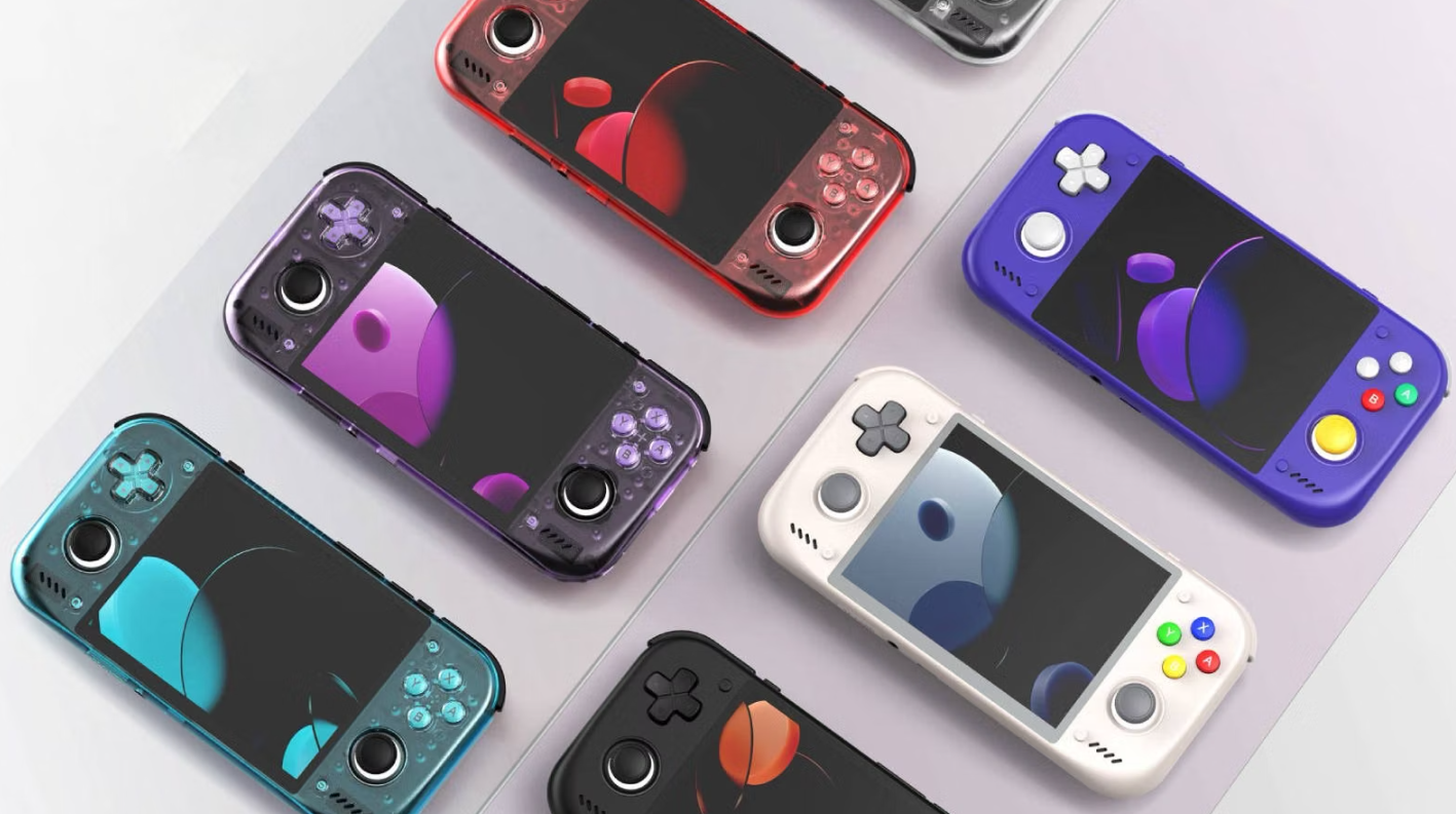 Retroid Tore the Pocket Nova Apart Down to the Last Screw — Here’s What You’re Paying For - Image 1